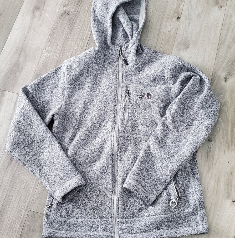 Medium North Face zip sweater